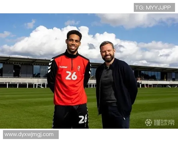 布里斯托足球明星的崛起与成就探秘：从青训到职业生涯的精彩历程