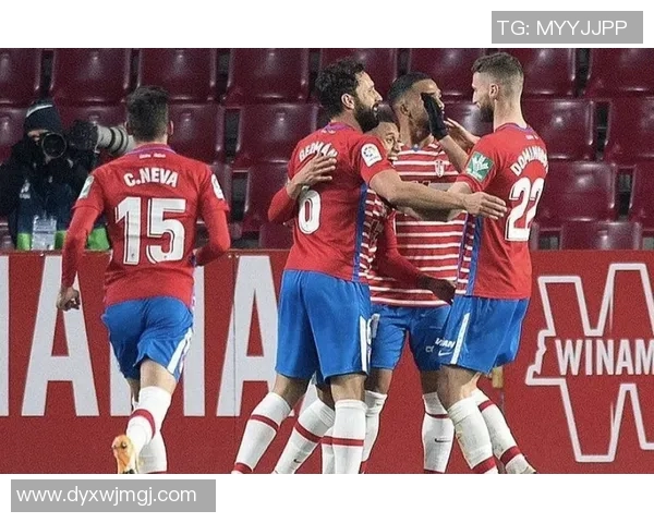 南京足球队以55分领跑世锦赛积分榜展现强劲实力