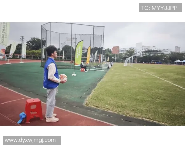 本地足球热潮涌动社区联赛助力青少年成长与发展 本地足球热潮涌动社区联赛助力青少年成长与发展